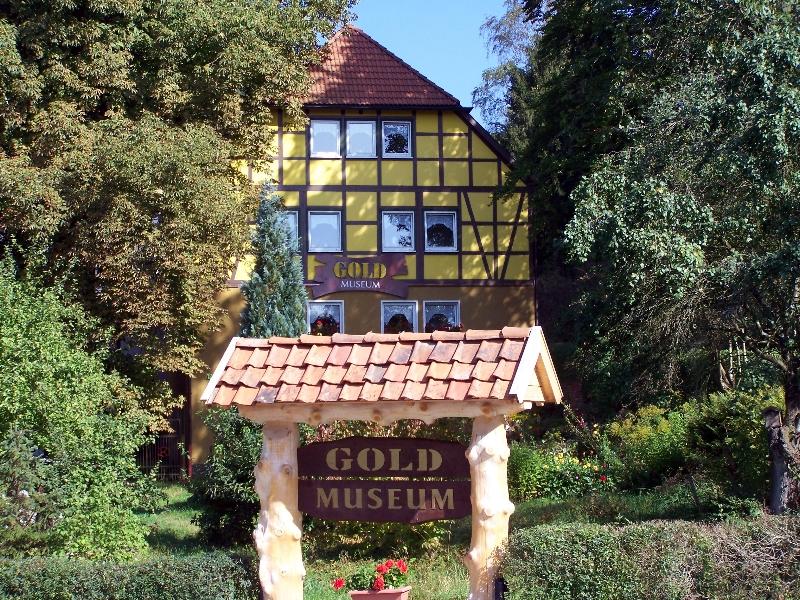 Deutsches Goldmuseum Aussenansicht.jpg.jpg